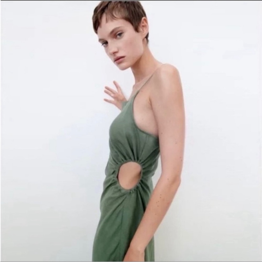 NWT Zara linen green midi dress with side cutout and adjustable straps (small)